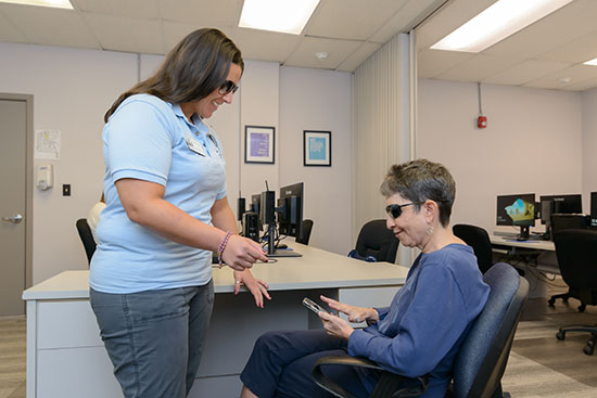 Assistance someone with technology